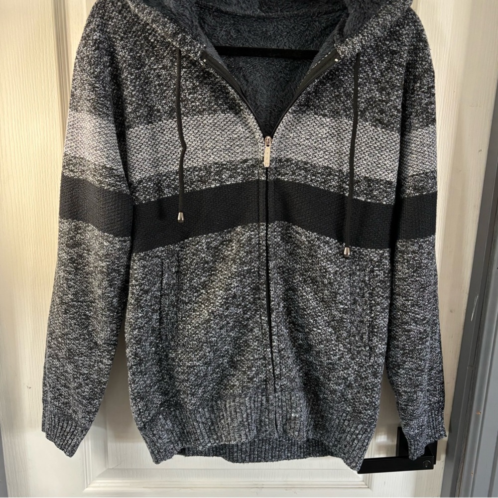 Men's Black and Gray Hooded Sweater